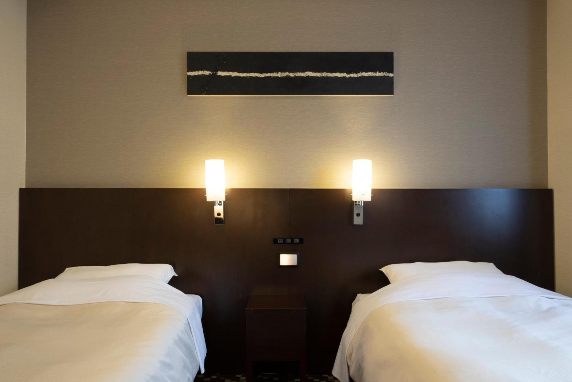 Hotel Binario Umeda Osaka Esterno foto