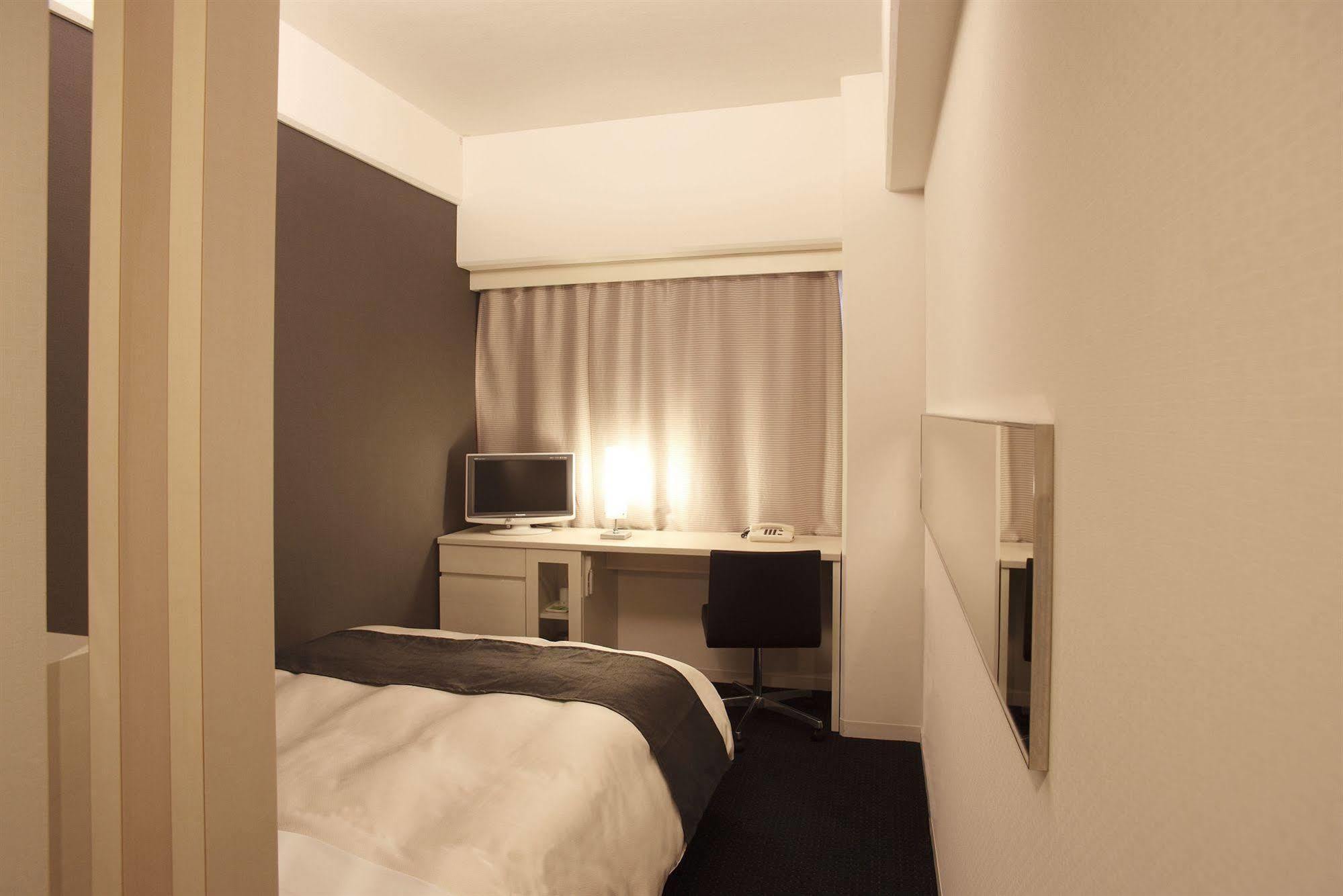 Hotel Binario Umeda Osaka Esterno foto